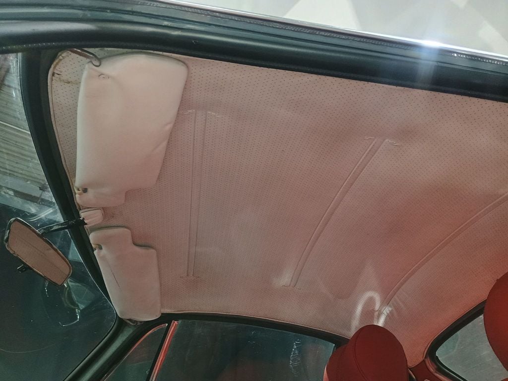 1970 Volvo 1800E 4-Speed 1800E 4-Speed Manual w/Overdrive - 22969039 - 48