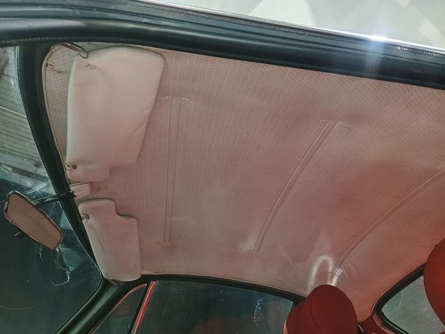 1970 Volvo 1800E 4-Speed 1800E 4-Speed Manual w/Overdrive - 22969039 - 48