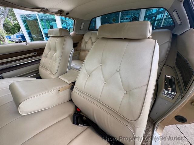 1971 Buick Riviera  - 23052196 - 25