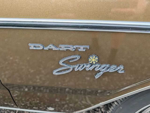 1971 Dodge Dart Classic 2 Door Dart Swinger w Leaning Tower of Power - 23068846 - 14
