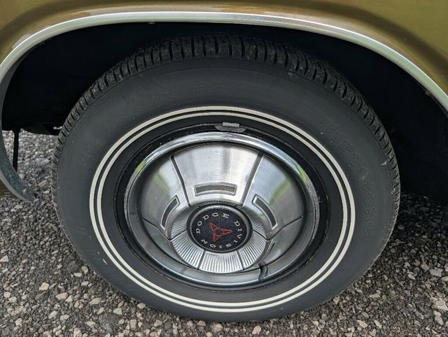 1971 Dodge Dart Classic 2 Door Dart Swinger w Leaning Tower of Power - 23068846 - 19