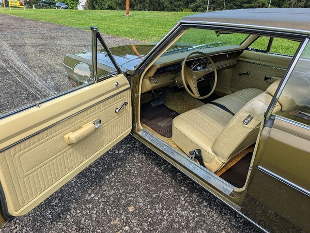 1971 Dodge Dart Classic 2 Door Dart Swinger w Leaning Tower of Power - 23068846 - 20