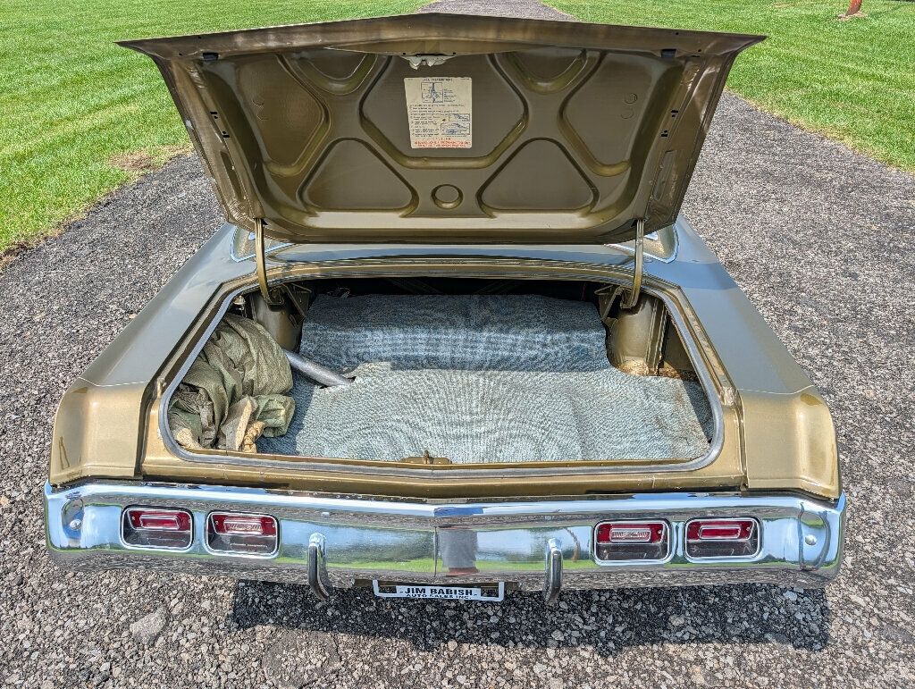 1971 Dodge Dart Classic 2 Door Dart Swinger w Leaning Tower of Power - 23068846 - 36