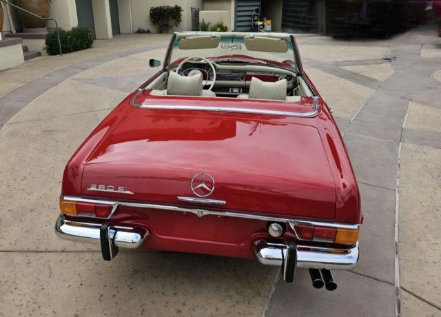 1971 Mercedes-Benz 280SL 1971 MERCEDES 280SL, JUST SERVICED, EXCELLENT EXAMPLE! - 22513722 - 3