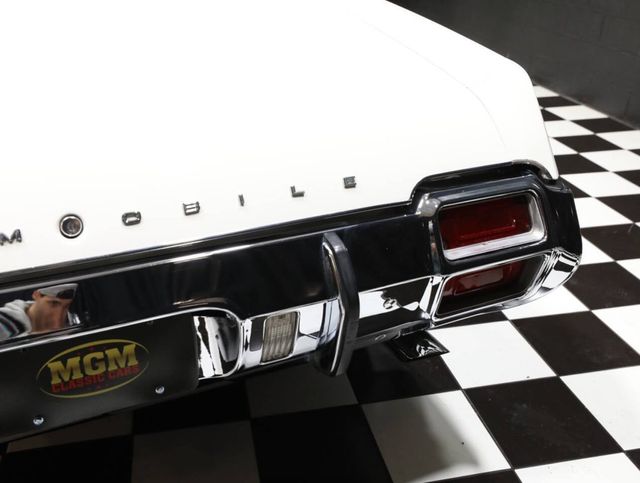 1971 Oldsmobile Cutlass SUPREME - FUN SUMMER TIME CONVERTIBLE - 22996733 - 23