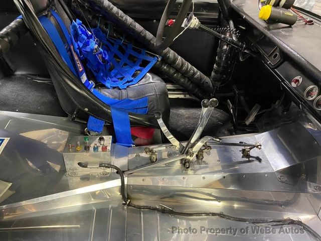 1971 Plymouth Duster "Queen Bee" HEMI Race Car For Sale - 22937062 - 12