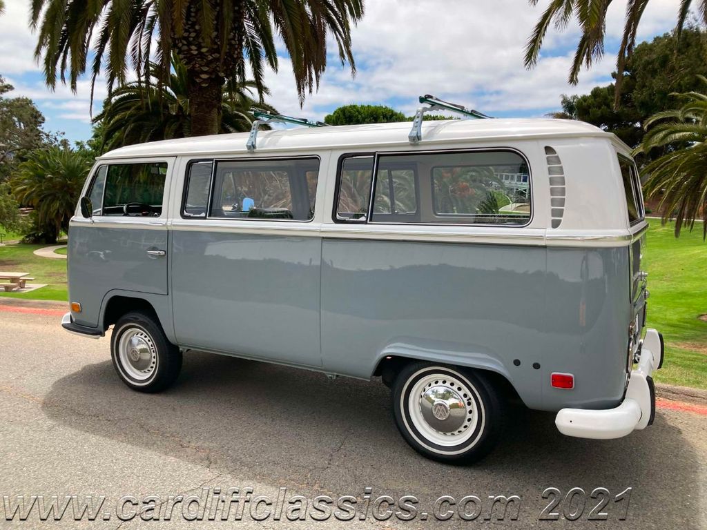 1971 Volkswagen Bus  - 20866246 - 24