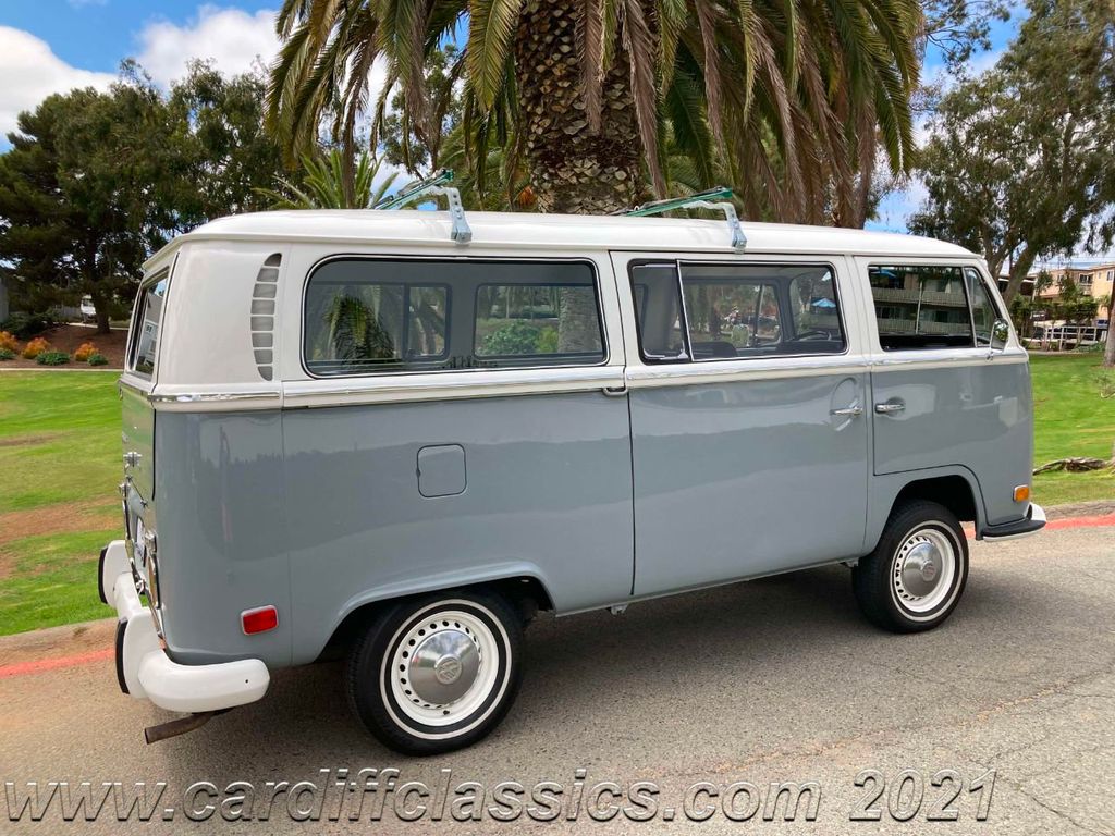 1971 Volkswagen Bus  - 20866246 - 25