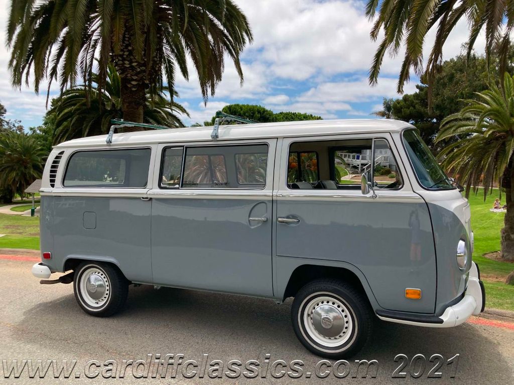 1971 Volkswagen Bus  - 20866246 - 2