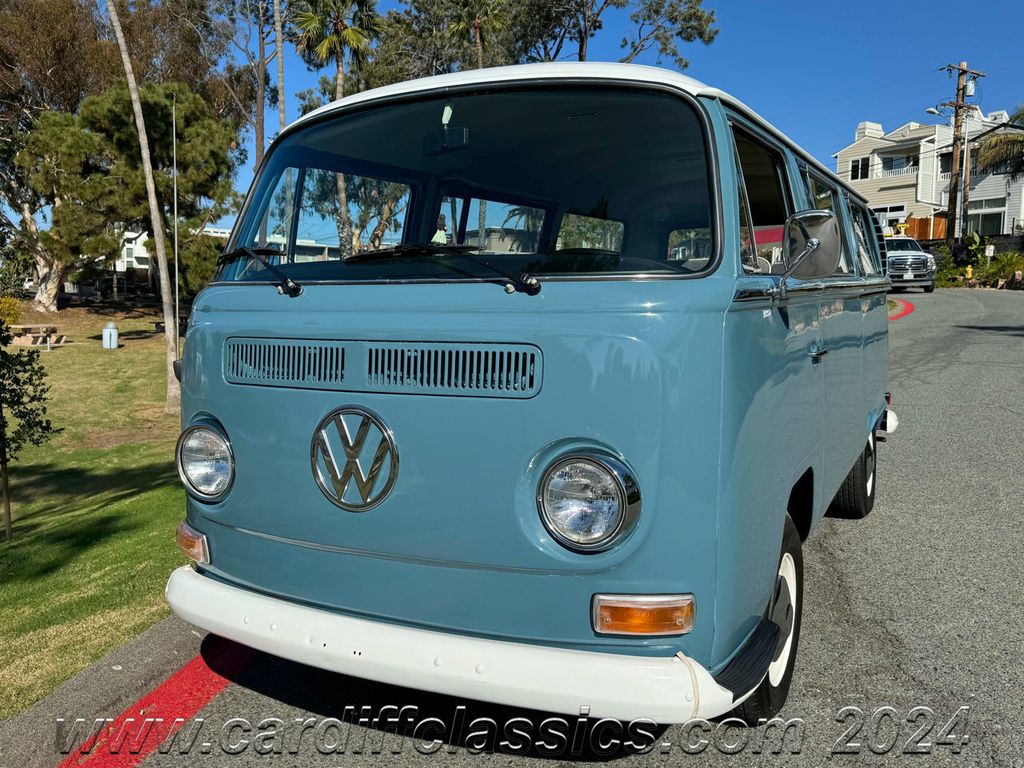 1971 Volkswagen Bus  - 22238374 - 9
