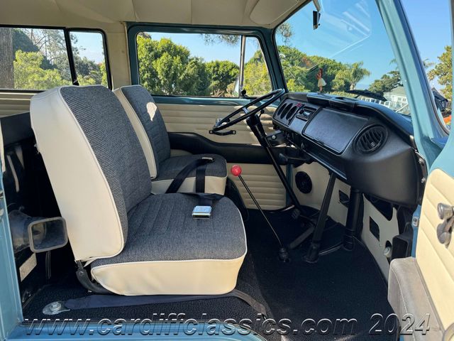 1971 Volkswagen Bus  - 22238374 - 18