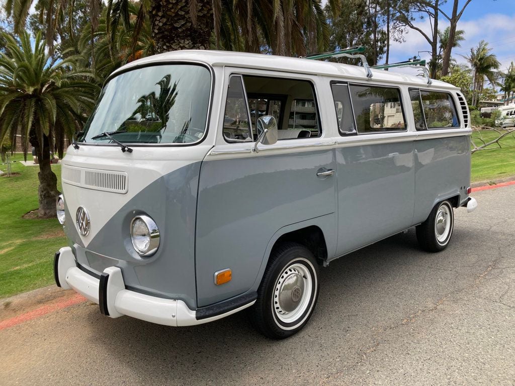 1971 Volkswagen Bus  - 22457681 - 0