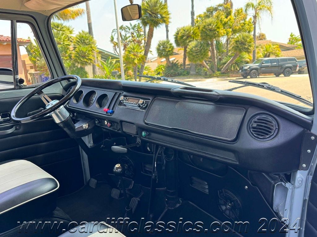 1971 Volkswagen Bus  - 22457681 - 12