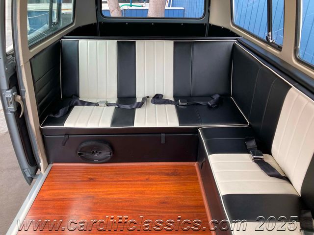 1971 Volkswagen Bus  - 22457681 - 15