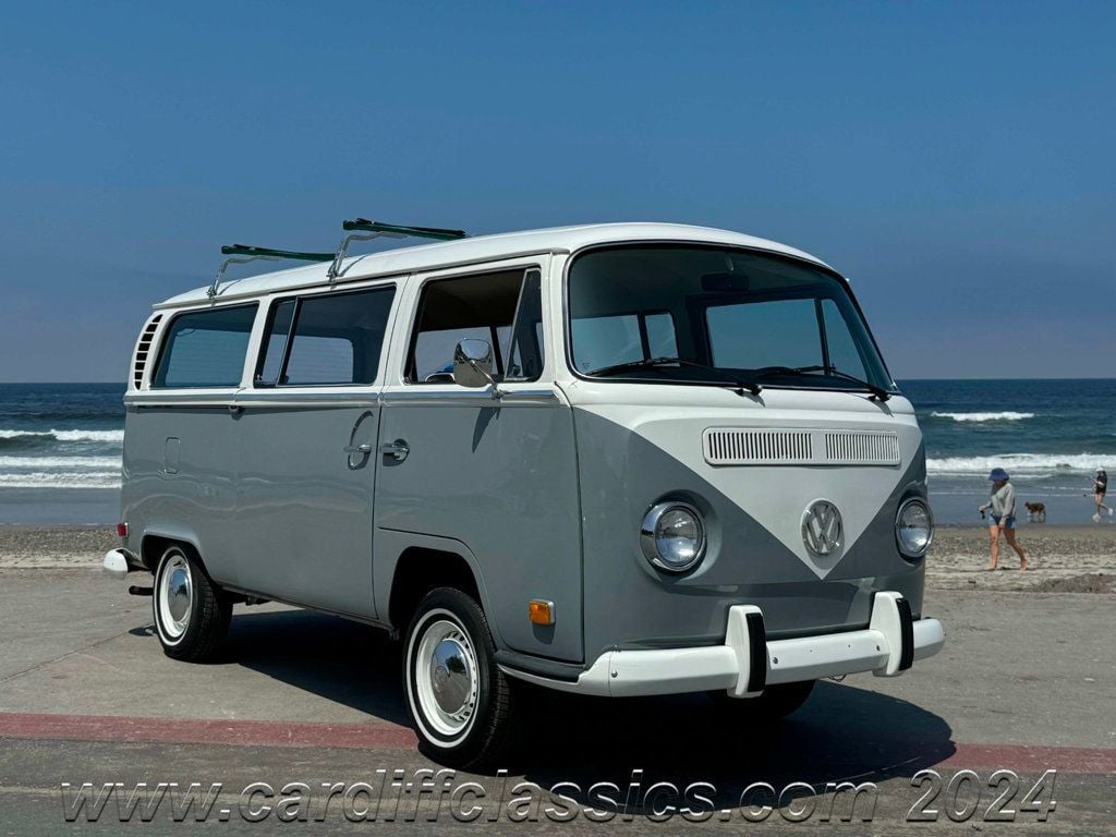 1971 Volkswagen Bus  - 22457681 - 2