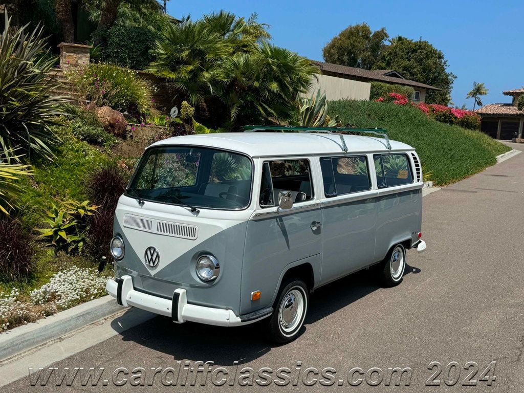 1971 Volkswagen Bus  - 22457681 - 32