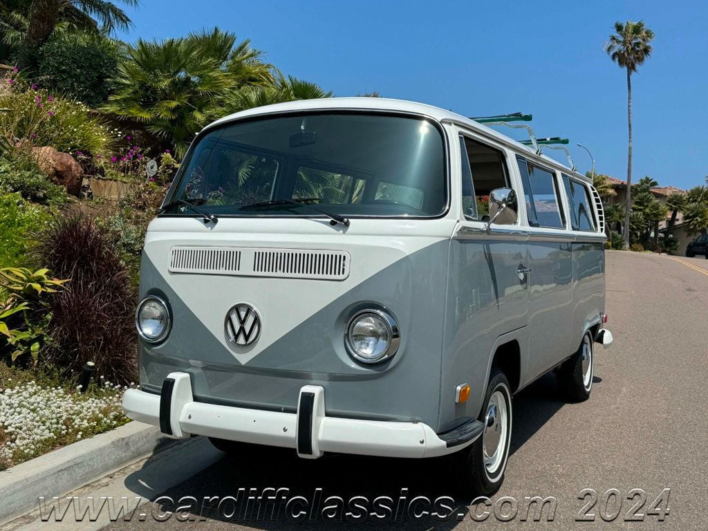 1971 Volkswagen Bus  - 22457681 - 34