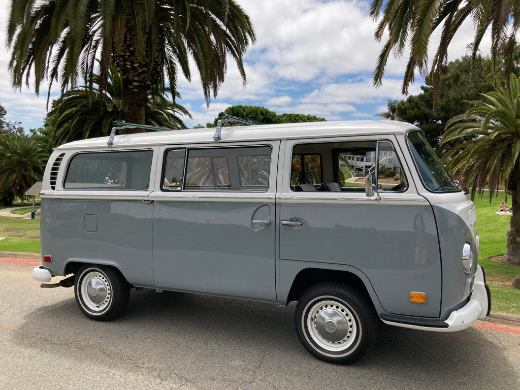 1971 Volkswagen Bus  - 22457681 - 3