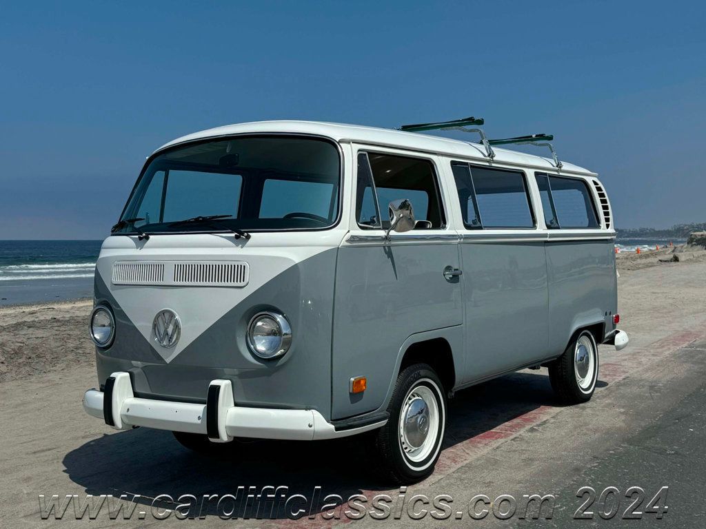 1971 Volkswagen Bus  - 22457681 - 40