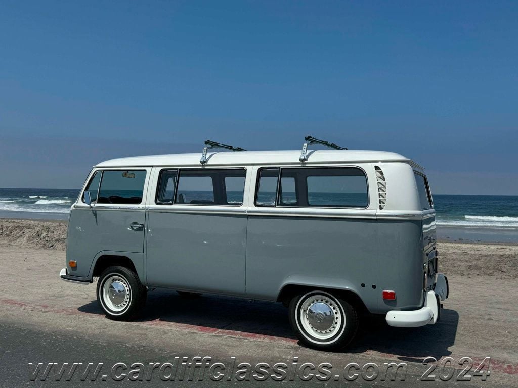 1971 Volkswagen Bus  - 22457681 - 43