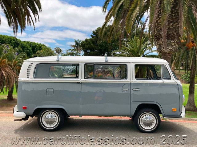 1971 Volkswagen Bus  - 22457681 - 4