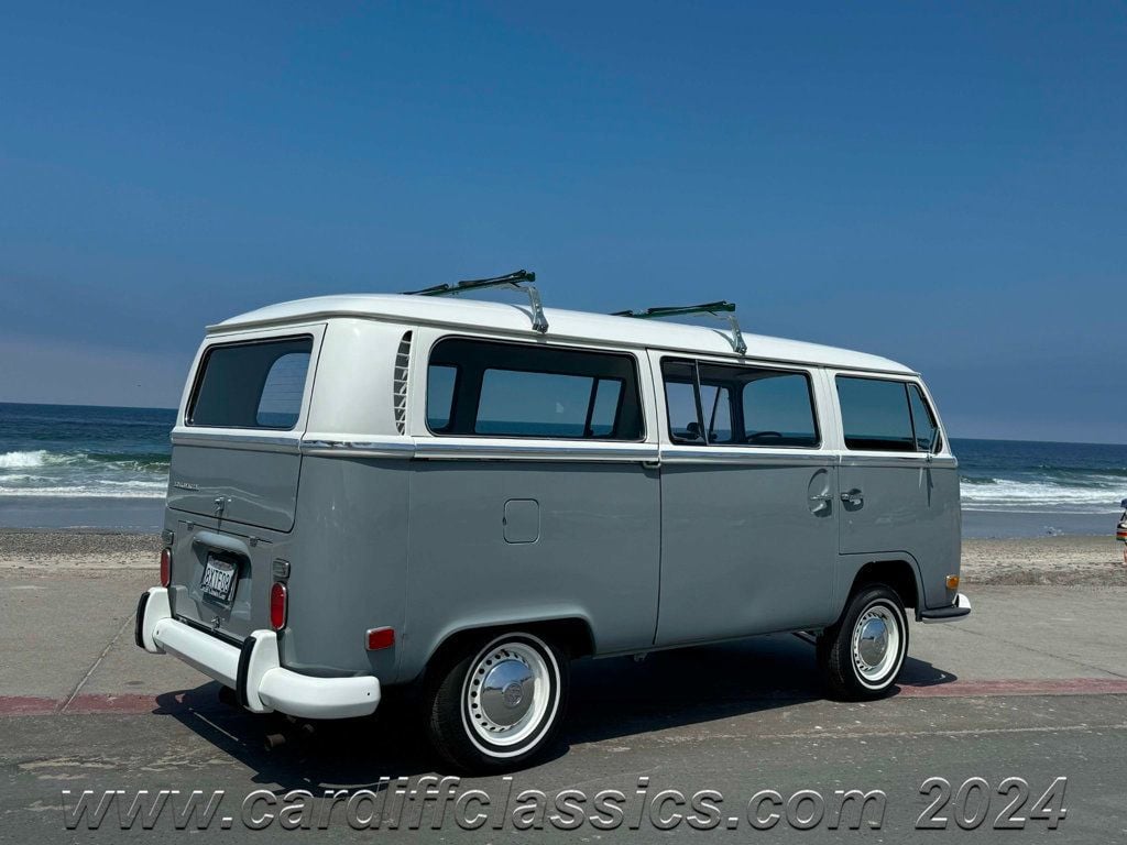 1971 Volkswagen Bus  - 22457681 - 61