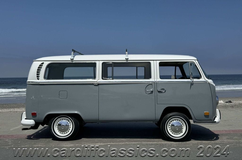 1971 Volkswagen Bus  - 22457681 - 63