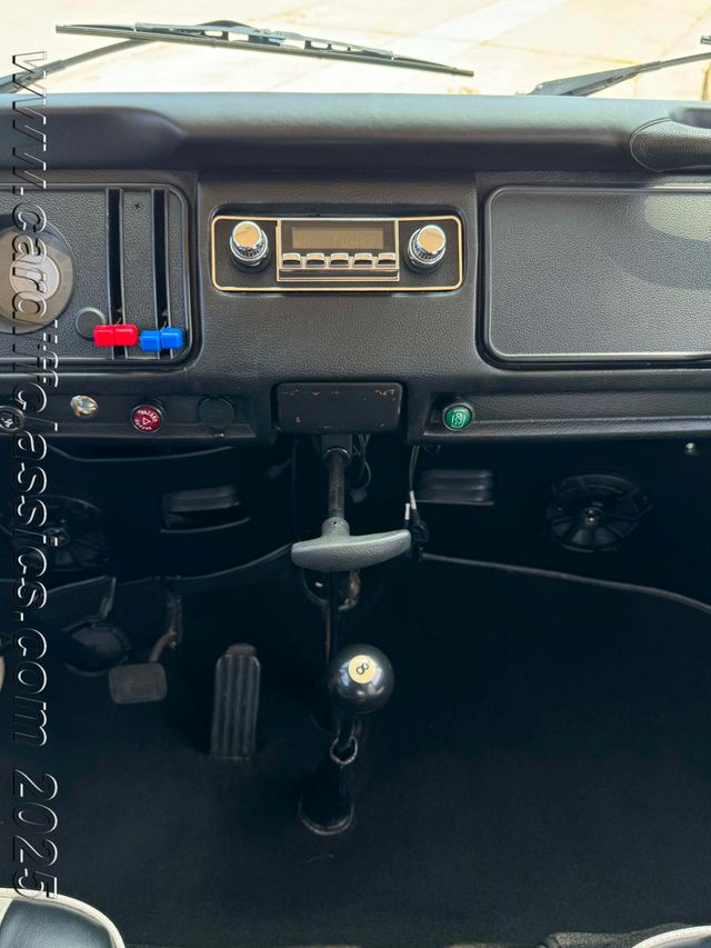 1971 Volkswagen Bus  - 22457681 - 88