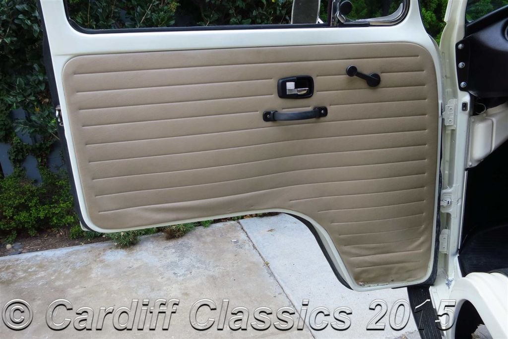 1971 Volkswagen Westfalia Bus Type 2 Bay-Window Pop-Top - 13996396 - 19