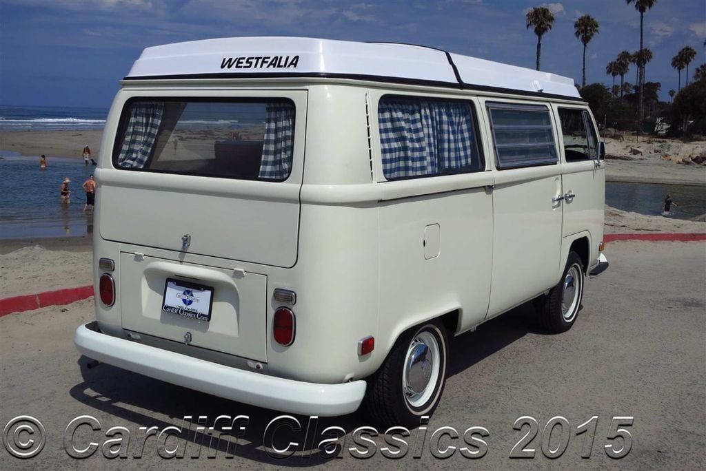 1971 Volkswagen Westfalia Bus Type 2 Bay-Window Pop-Top - 13996396 - 5