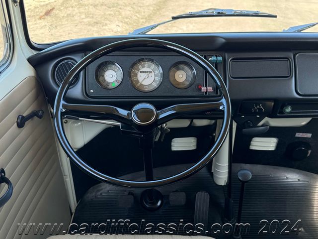 1971 Volkswagen Westfalia Campmobile Bus  - 22351289 - 19