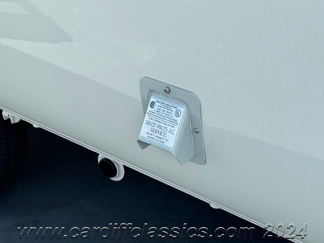 1971 Volkswagen Westfalia Campmobile Bus  - 22351289 - 36