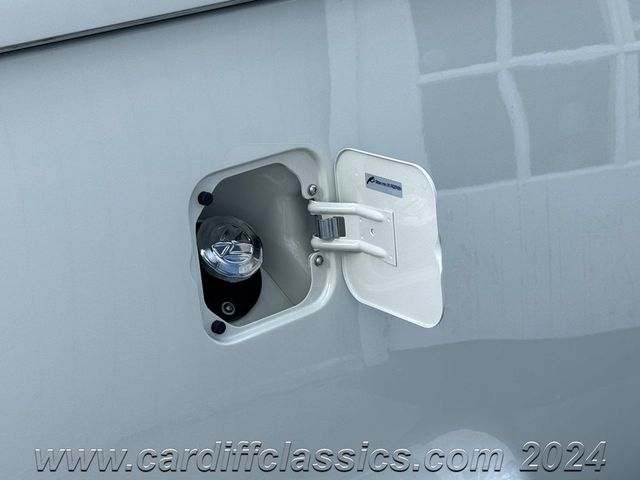 1971 Volkswagen Westfalia Campmobile Bus  - 22351289 - 37