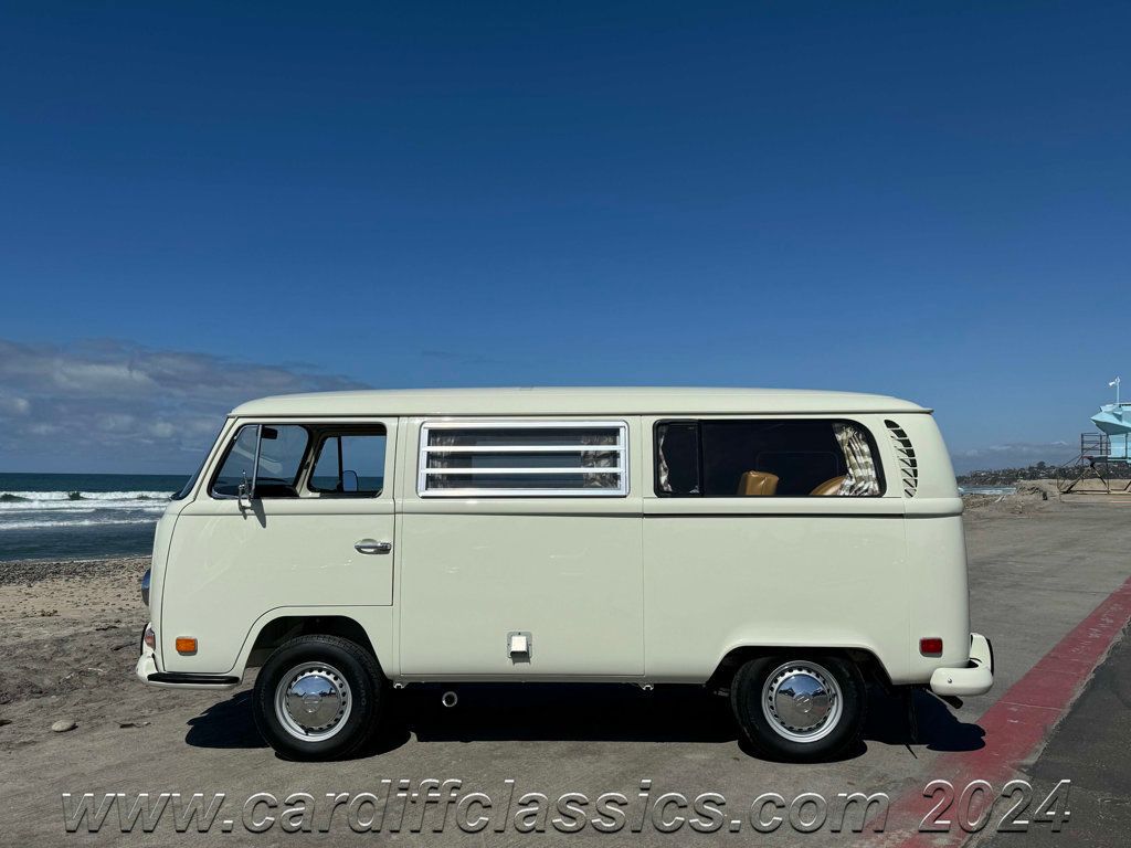 1971 Volkswagen Westfalia Campmobile Bus  - 22351289 - 5