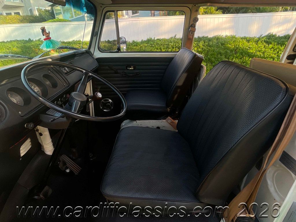 1971 Volkswagen Westfalia Pop Up  - 22927707 - 21