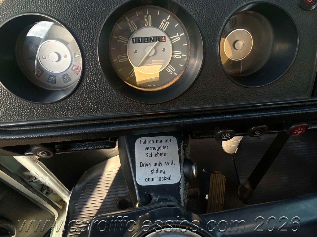 1971 Volkswagen Westfalia Pop Up  - 22927707 - 23