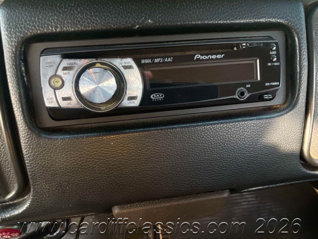 1971 Volkswagen Westfalia Pop Up  - 22927707 - 24