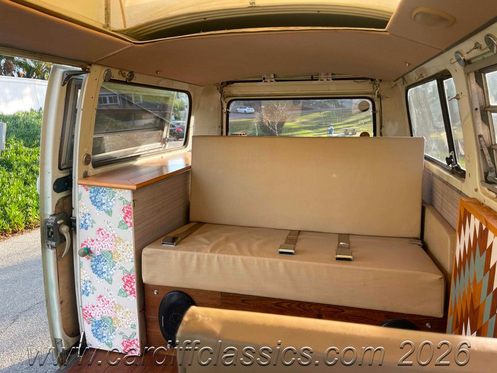 1971 Volkswagen Westfalia Pop Up  - 22927707 - 26