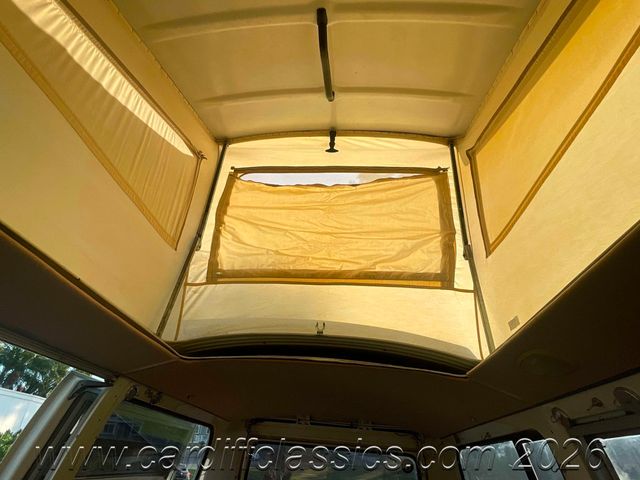 1971 Volkswagen Westfalia Pop Up  - 22927707 - 28