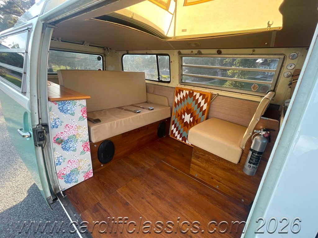 1971 Volkswagen Westfalia Pop Up  - 22927707 - 4