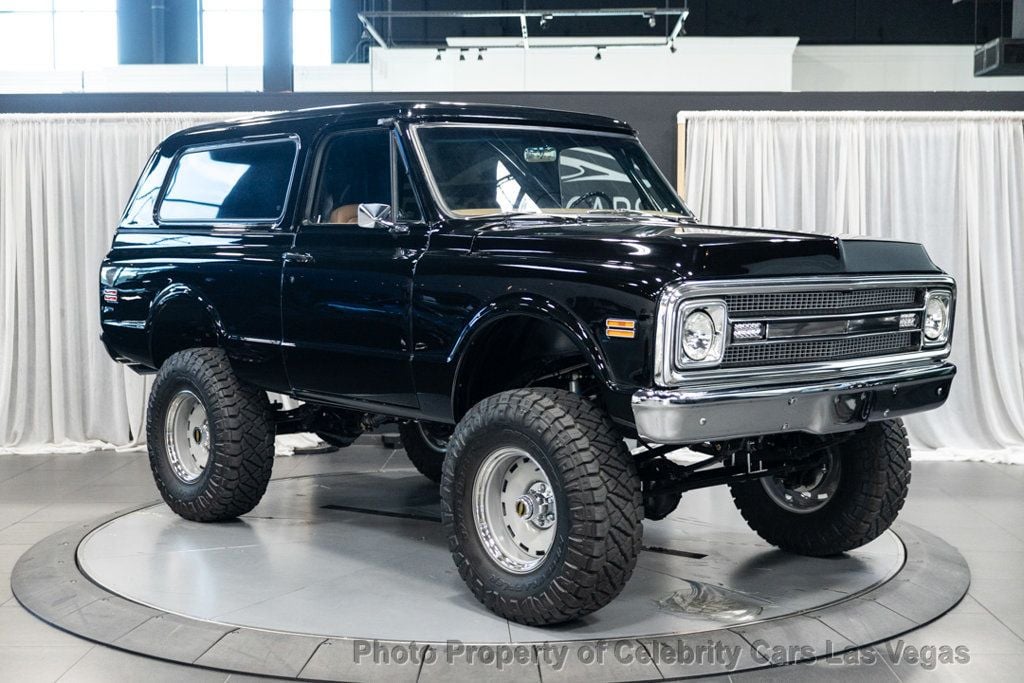 1972 Chevrolet K5 Blazer K5 Blazer Custom RESTOMOD $200K + invested - 22922240 - 10