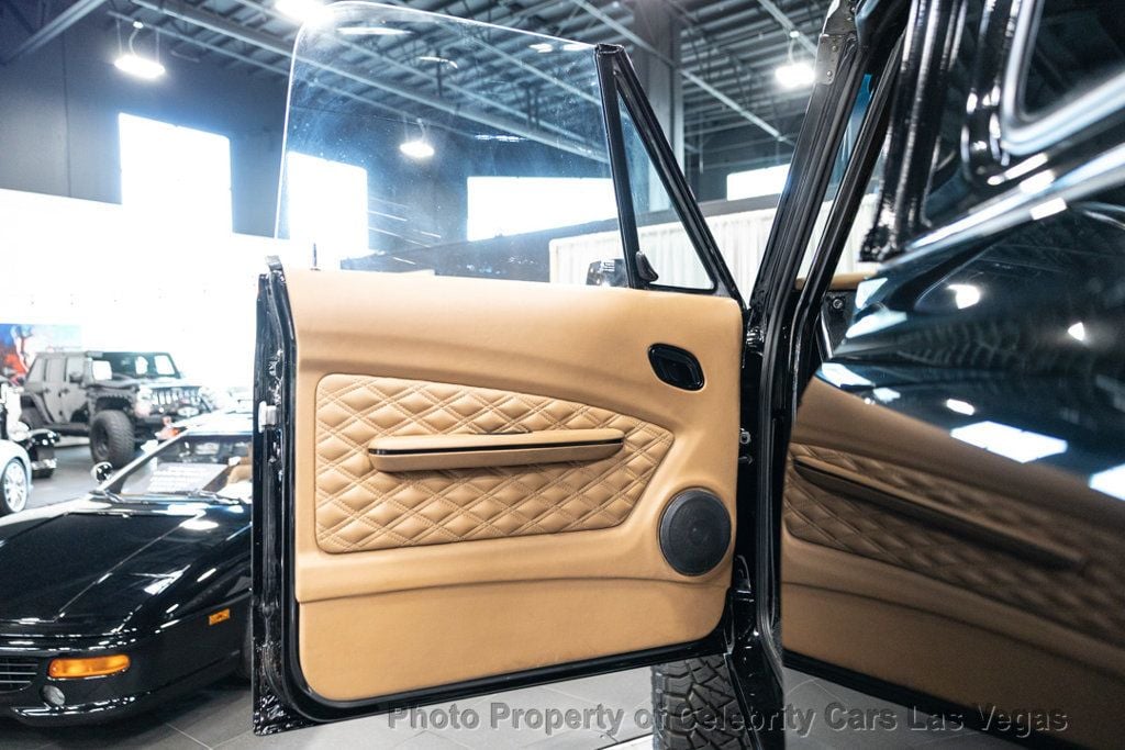 1972 Chevrolet K5 Blazer K5 Blazer Custom RESTOMOD $200K + invested - 22922240 - 18