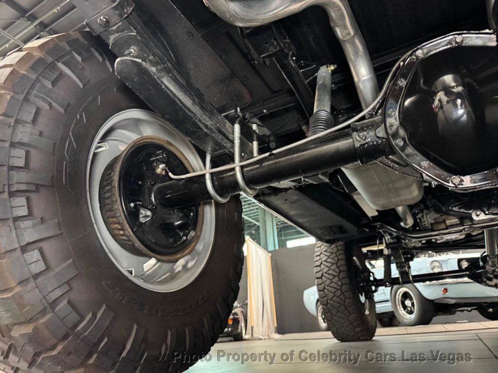 1972 Chevrolet K5 Blazer K5 Blazer Custom RESTOMOD $200K + invested - 22922240 - 43