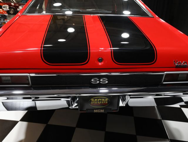 1972 Chevrolet Nova BLACK RACING STRIPES - 4 Speed - 23056673 - 22