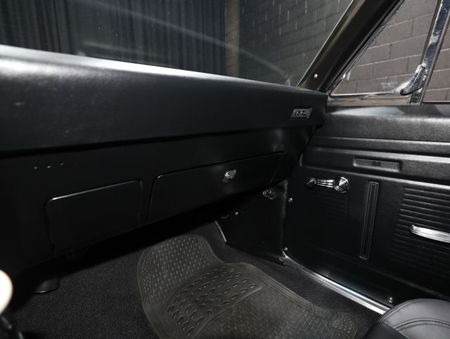 1972 Chevrolet Nova BLACK RACING STRIPES - 4 Speed - 23056673 - 52
