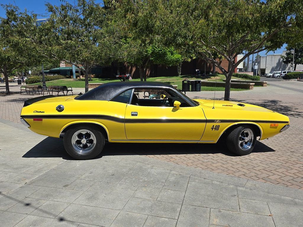 1972 Dodge Challenger R/T 440 SIX PACK - 22556238 - 9