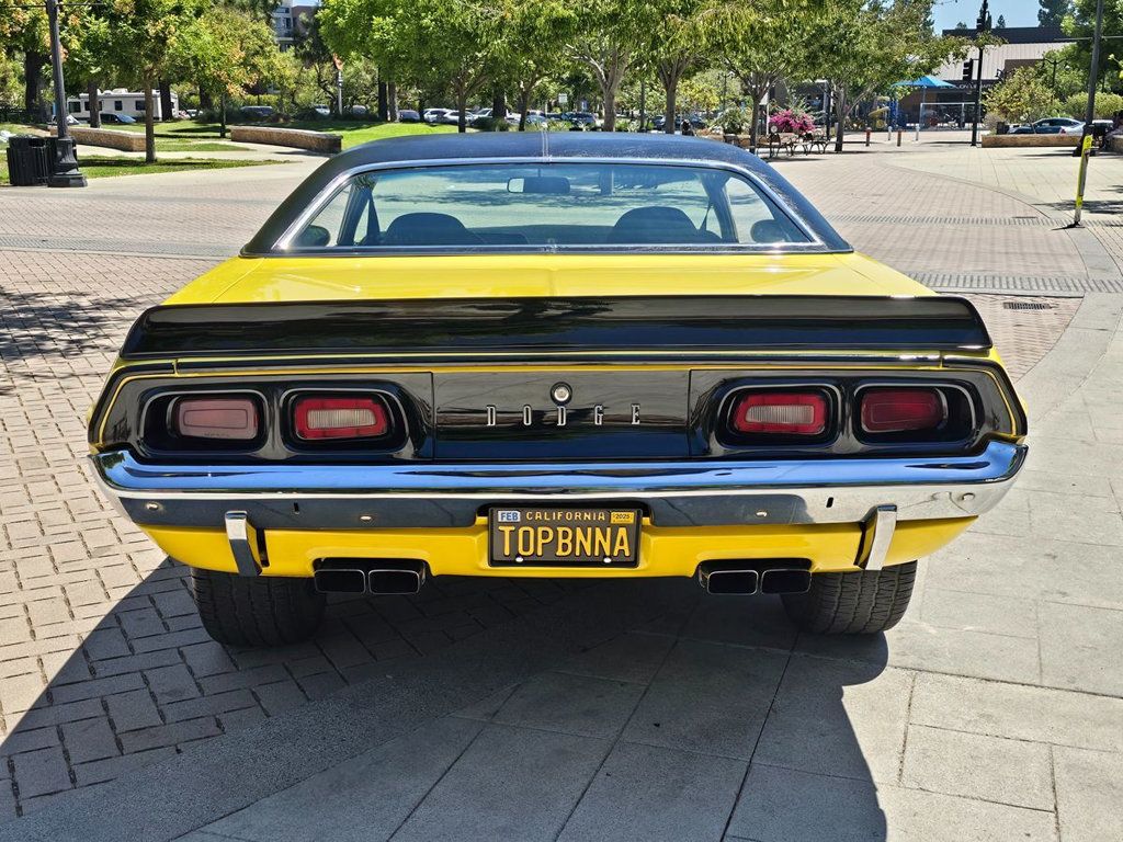 1972 Dodge Challenger R/T 440 SIX PACK - 22556238 - 10