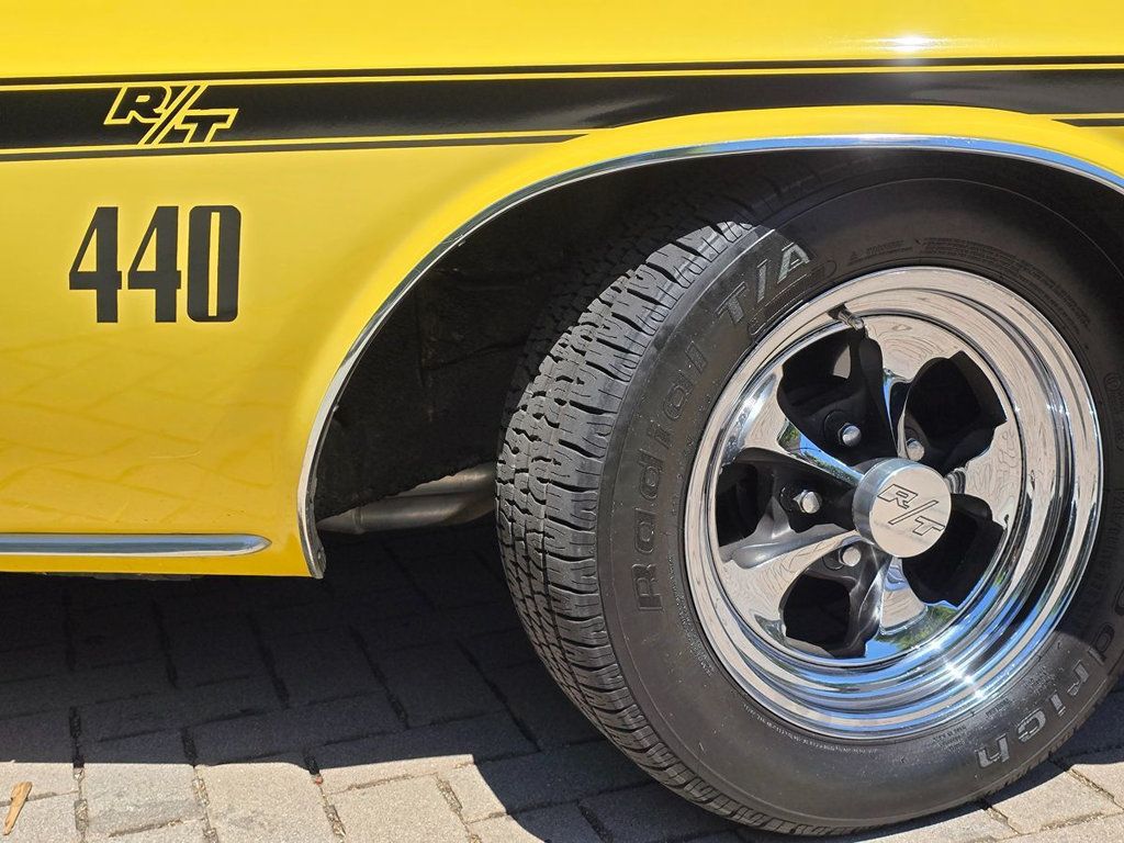 1972 Dodge Challenger R/T 440 SIX PACK - 22556238 - 4