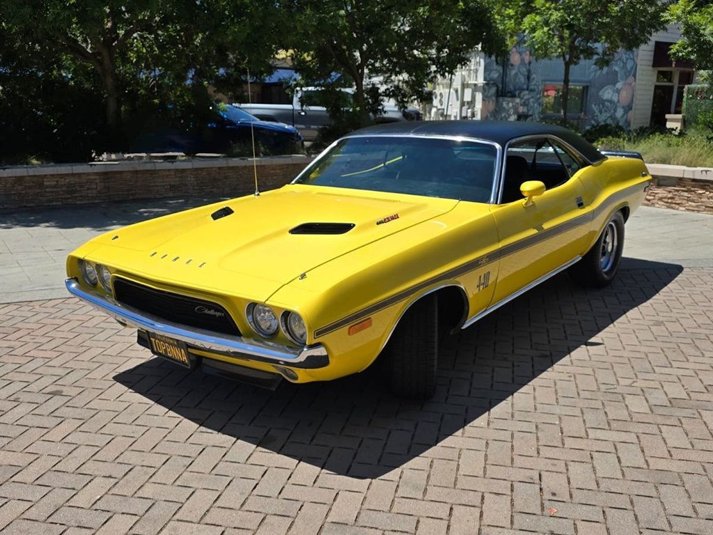 1972 Dodge Challenger R/T 440 SIX PACK - 22556238 - 5