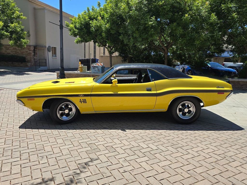 1972 Dodge Challenger R/T 440 SIX PACK - 22556238 - 7